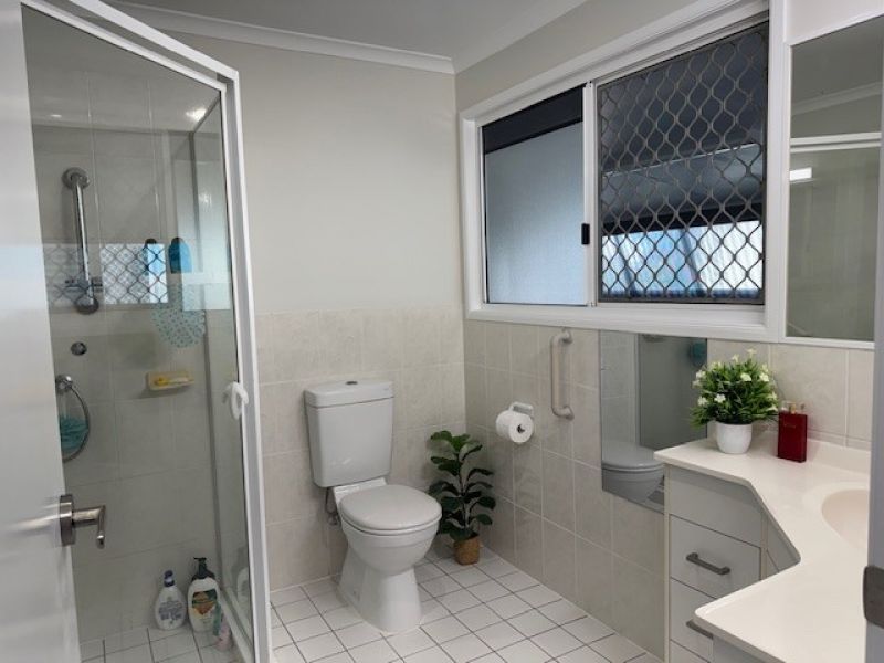 Luxurious Home with Abundant Features!