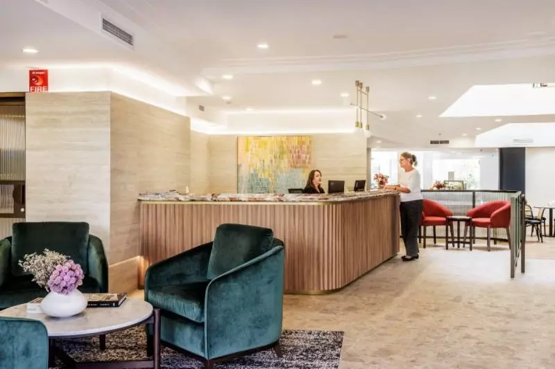 Bright & beautifully modern 2-bedroom apartment