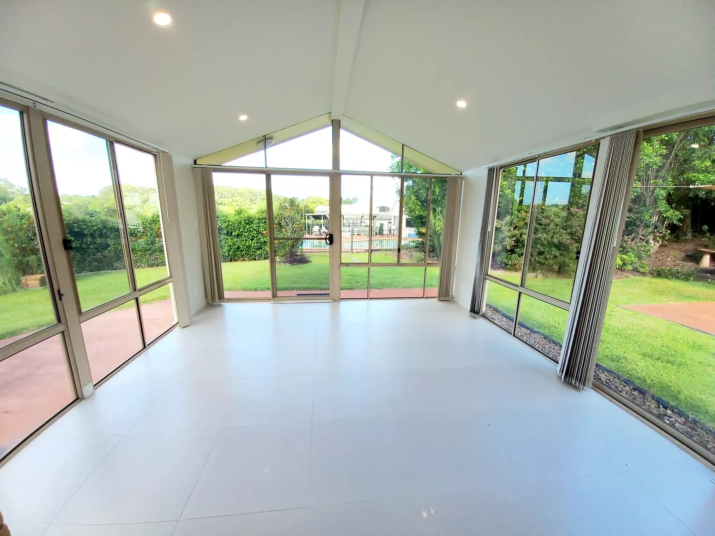 For sunlight enthusiasts! Unit 46 Palmwoods Garden Village