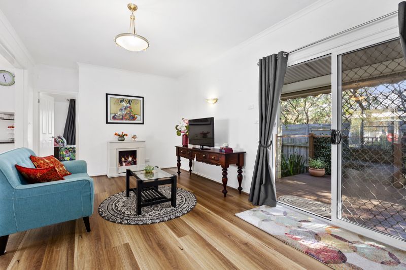 Unique Aspect - No Neighbours! 
Updated Home on Large Corner Block