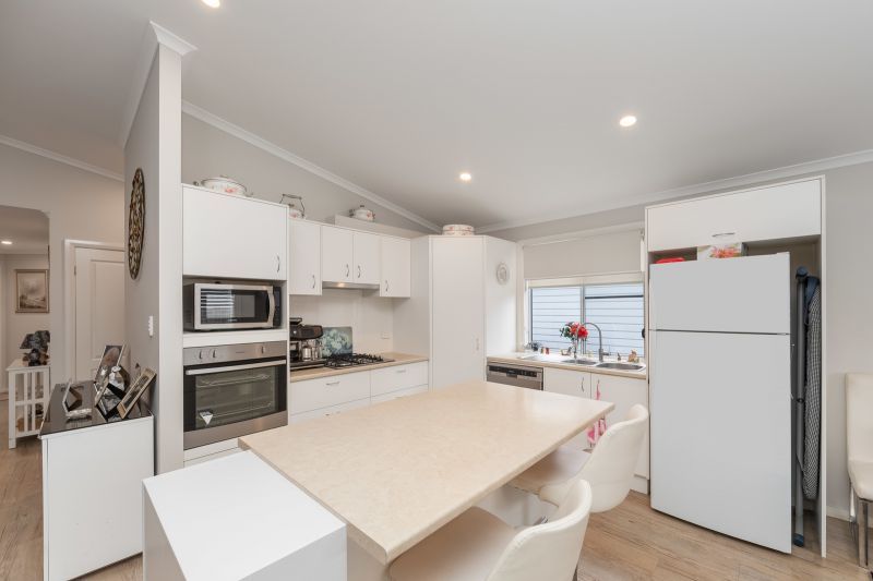 Sunlit Home in Sought-After Location!