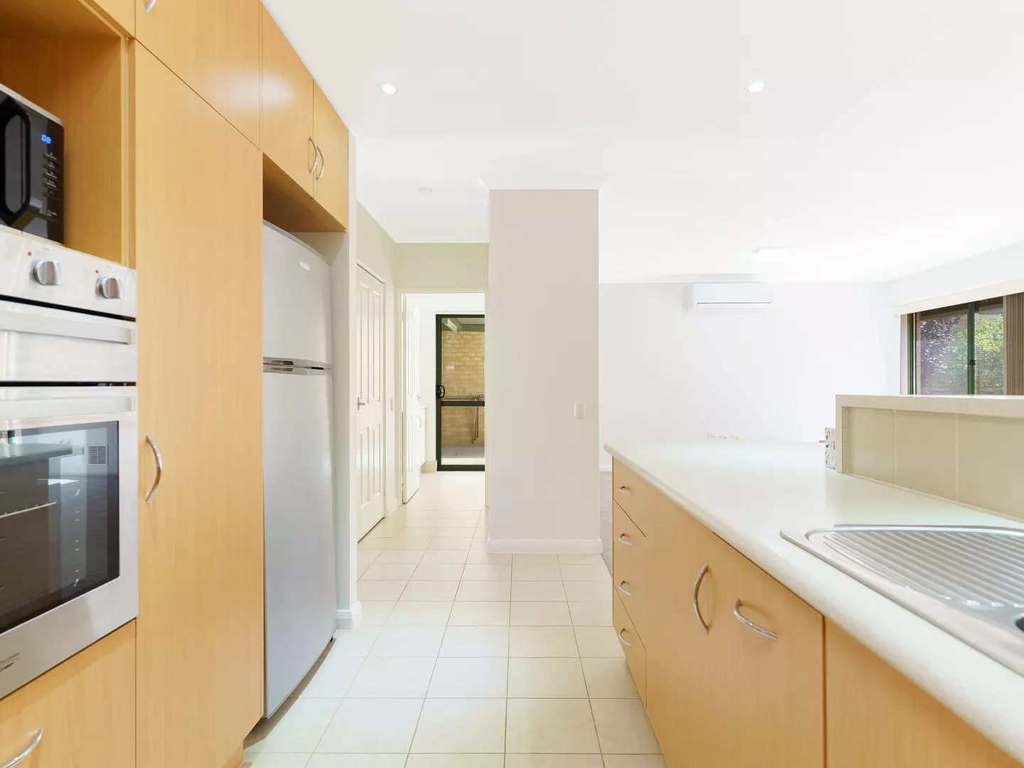 Fresh, Light-Filled Villa with Modern Comforts and Low-Maintenance Living