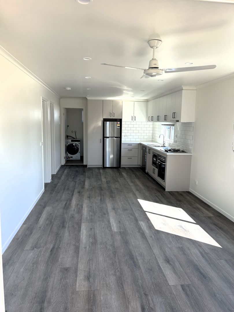 Nagambie Lifestyle Park - The Golden Whistler