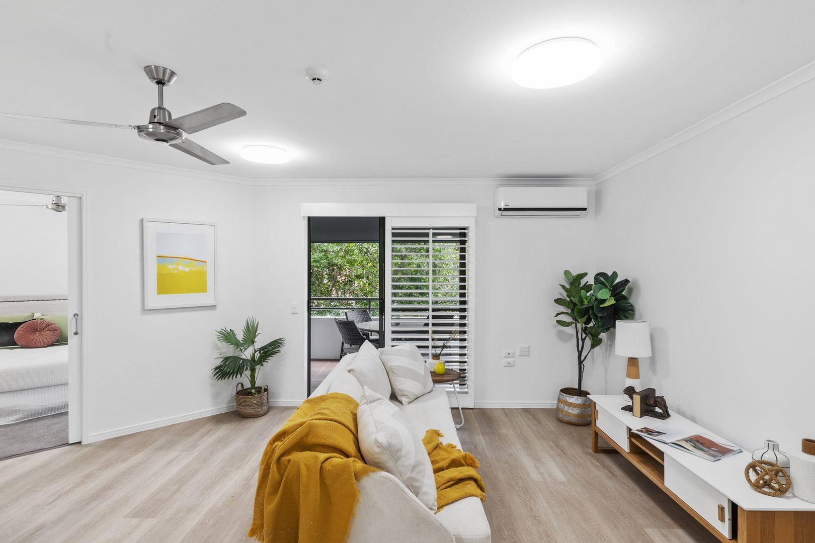 Top-level one-bedroom serviced apartment