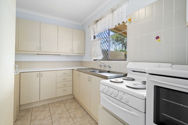 NOW UNDER OFFER Relaxed Outdoor Living Space