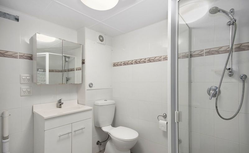 Offer Accepted: Over 55's - Ground Floor Modern One Bedroom Unit!