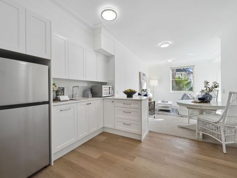Stylishly Renovated Serviced Apartment with Relaxing Balcony Outlook