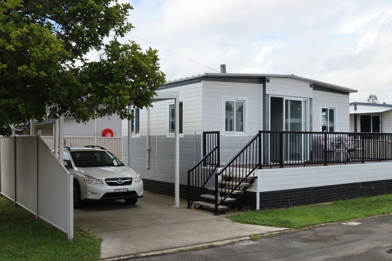 Chinderah Lakes – Over 50’s ‘Pet Friendly’ residential park