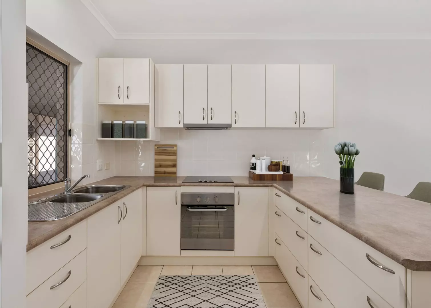 97/9 Salford Street, Victoria Point