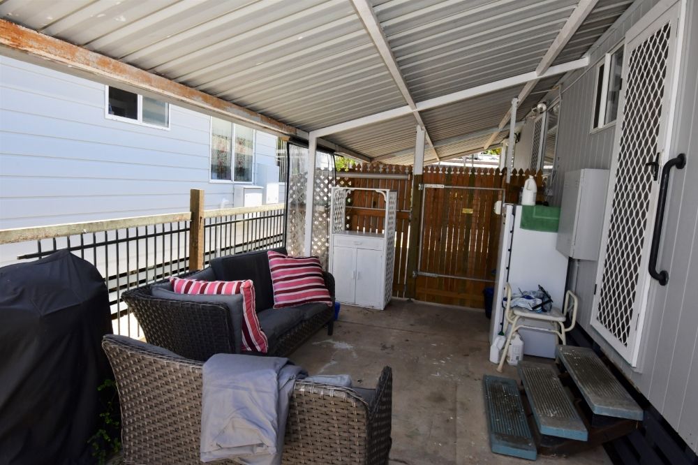 The Palms Village - Over 50’s pet friendly lifestyle village