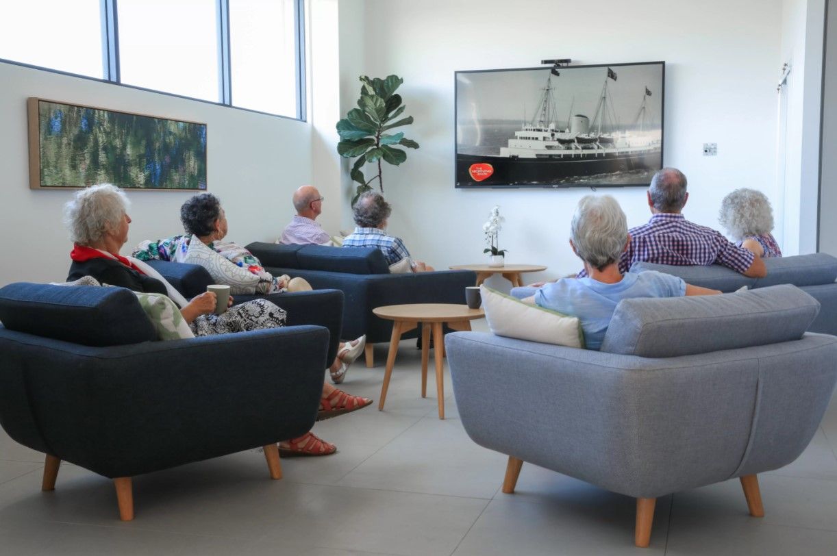 Spacious 3-Bedroom Creekside Retreat – Undergoing Renovation!