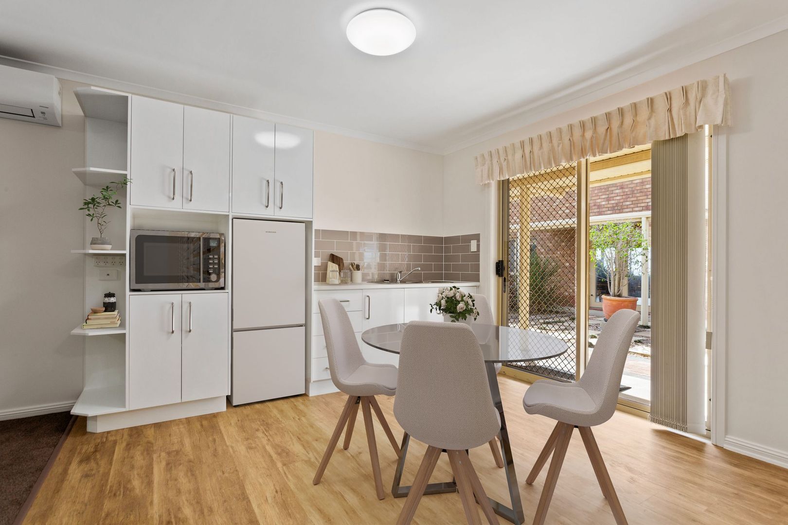 Close to dining room with beautiful view!