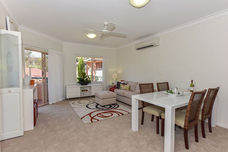 One-bedroom apartment with enclosed sunroom