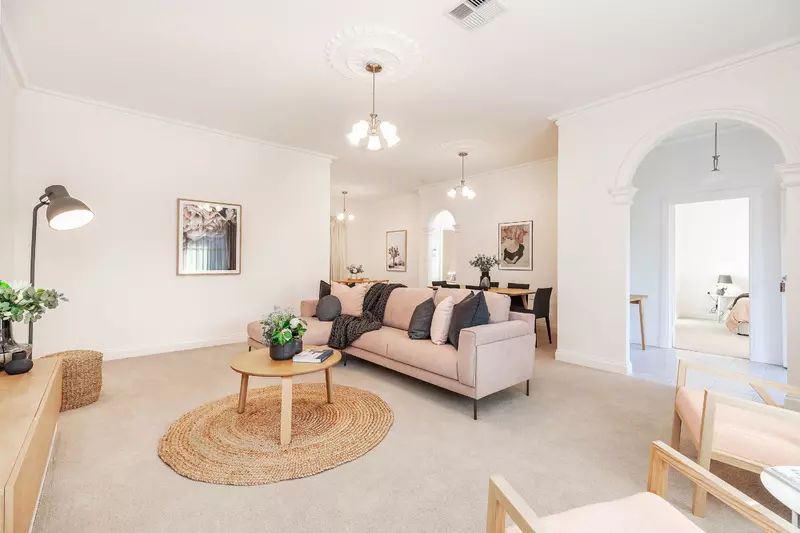 Live in style and prestige by the sea!