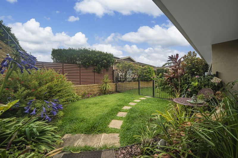 Private and Cosy Villa with Spacious Fenced Yard