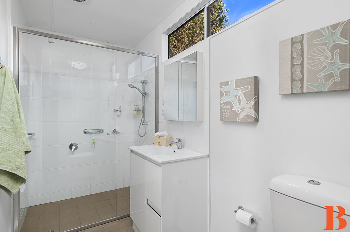 UNDER CONTRACT/DEPOSIT TAKEN - Full Length Veranda - Sunny, Northerly aspect 