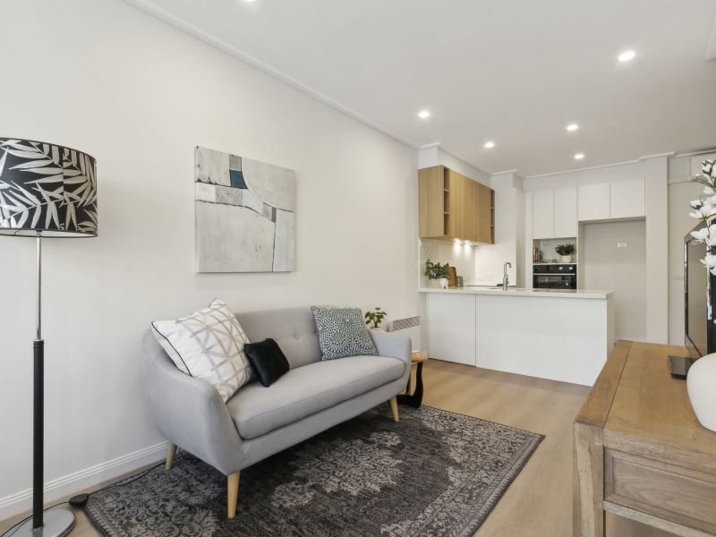 Newly Refurbished Haven with Bright Open Living