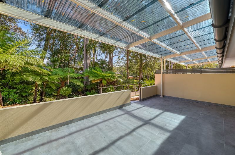 New Villa Framed by Light, Space and Outdoor Living