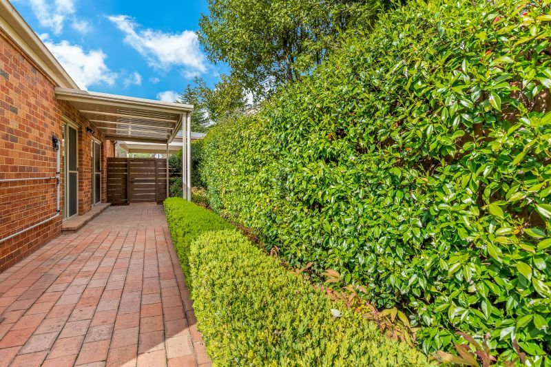 Spacious fully renovated 2 bedroom villa - adjacent to amenities