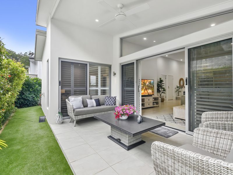 Corner Site and Light and Bright!