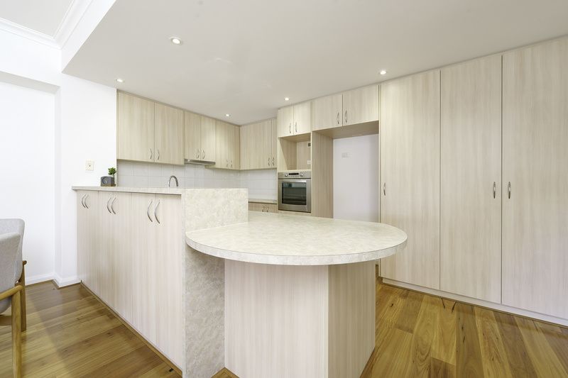 Parkside Apartment with Spacious Layout and Private Patio