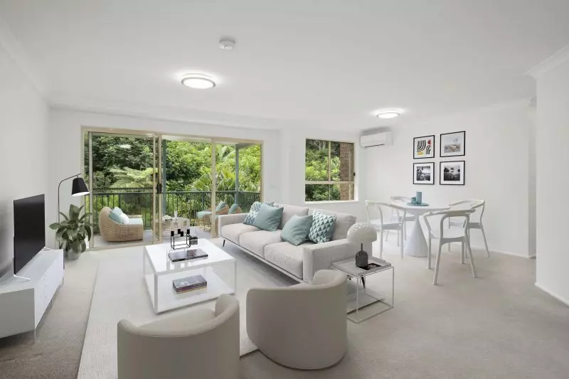 Peaceful 2-bedroom residence embraced by greenery