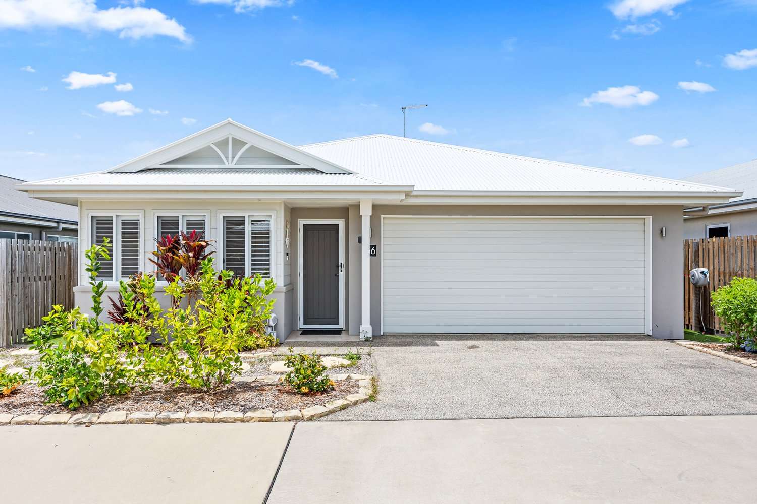 Practical Modern Living with Everyday Comforts
