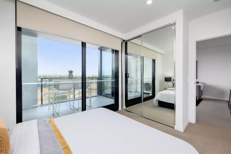 Modern Design, Location and Professional Lifestyle!