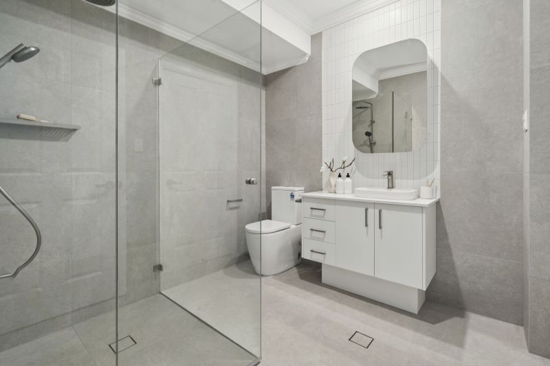 Fully refurbished stunning apartment. Ready to move into!