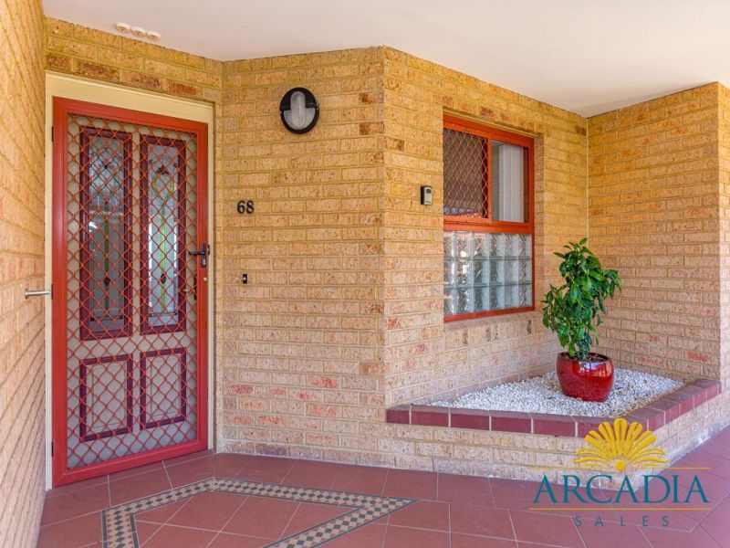 Arcadia Waters Bicton - Views, Views & More Views...