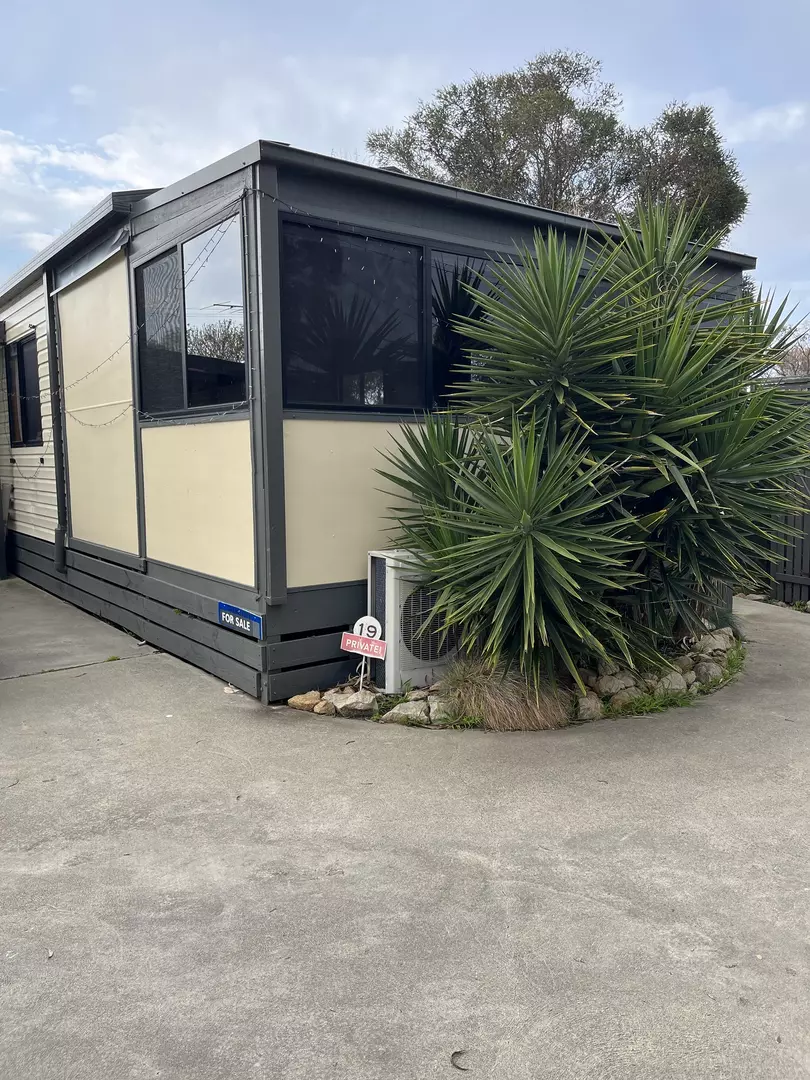 Paynesville Holiday Park - Permanent Living