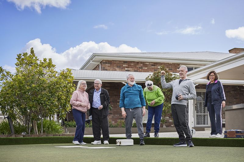 Light-Filled Home with Study and North-Facing Garden