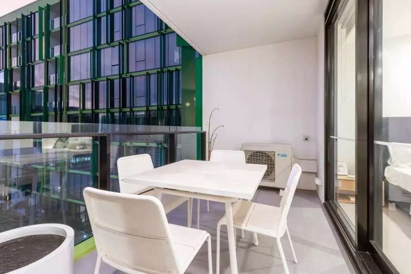 Great Outlook and Stylish Living!