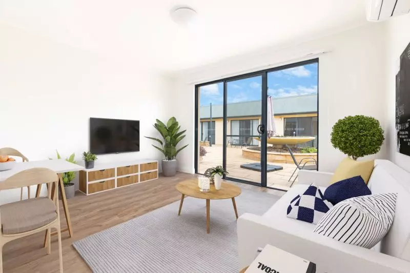 Fully refurbished apartment close to village amenities