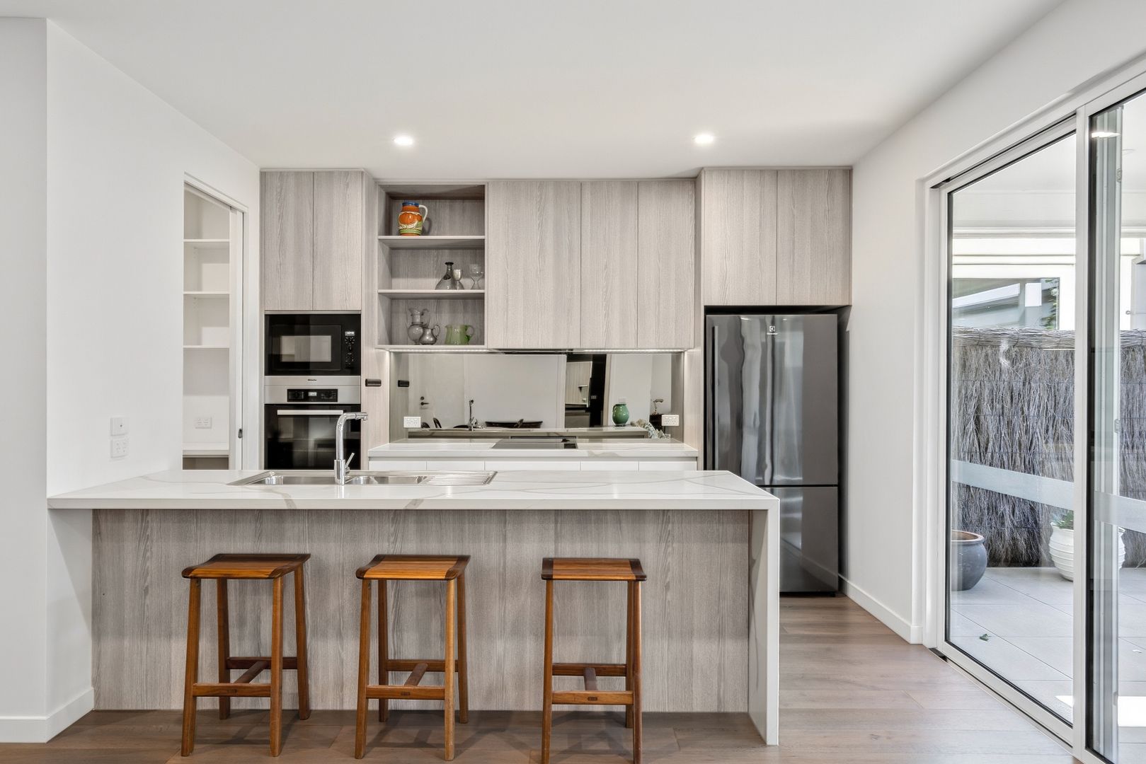 10 Airlie Avenue - The Breeze Point Lonsdale