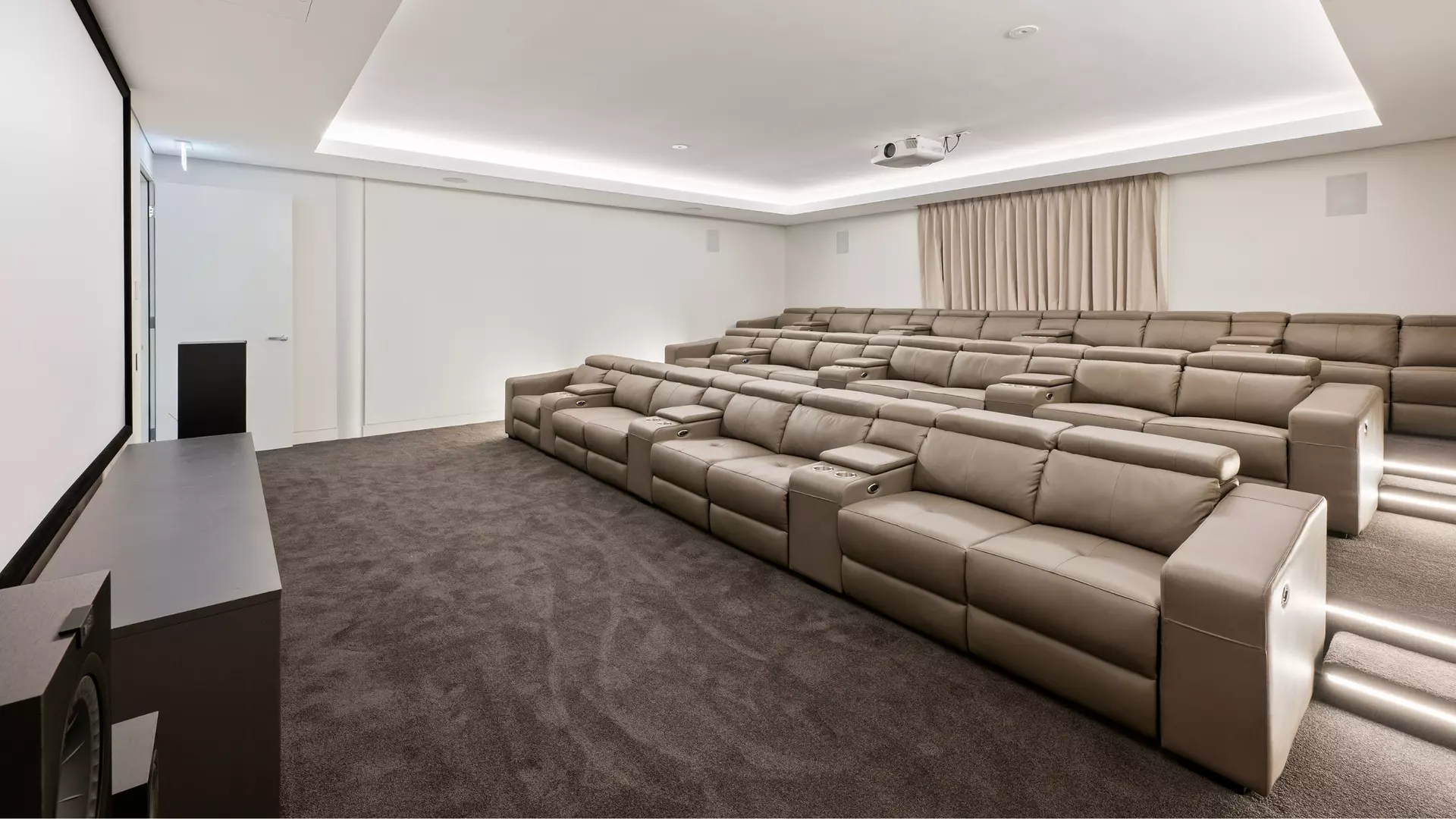 North-Facing Living with Generous Outdoor Space