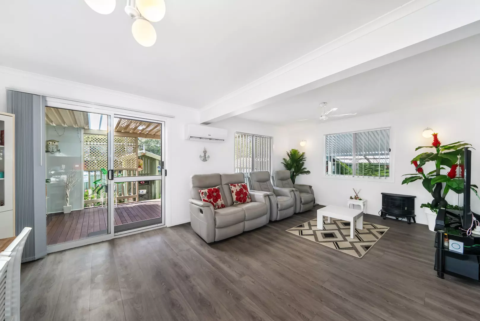 Tweed Broadwater Village, an Over 50’s Pet Friendly Lifestyle Village. 