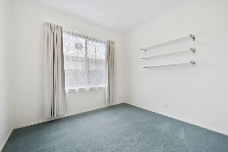 Two Bedroom Home Close To Clubhouse and Pool