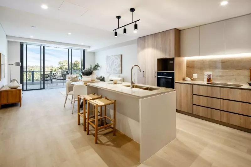 Spacious, light-filled 2-bedroom apartment with private balcony