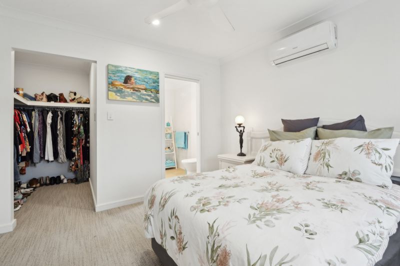 Light-Filled Living – Elegant Three Bedroom Home