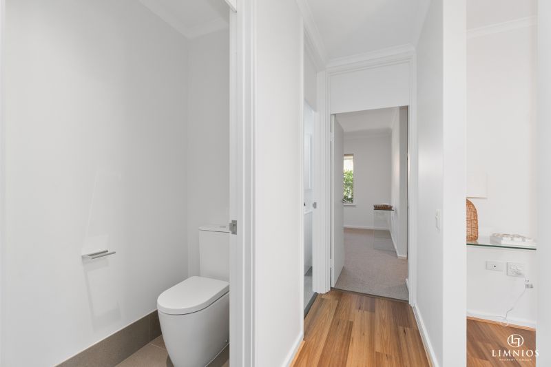 Light, bright 2 Bedroom Villa with Modern Upgrades in a Prime Location!