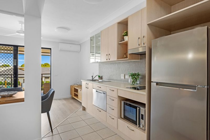 Studio apartment with ocean views