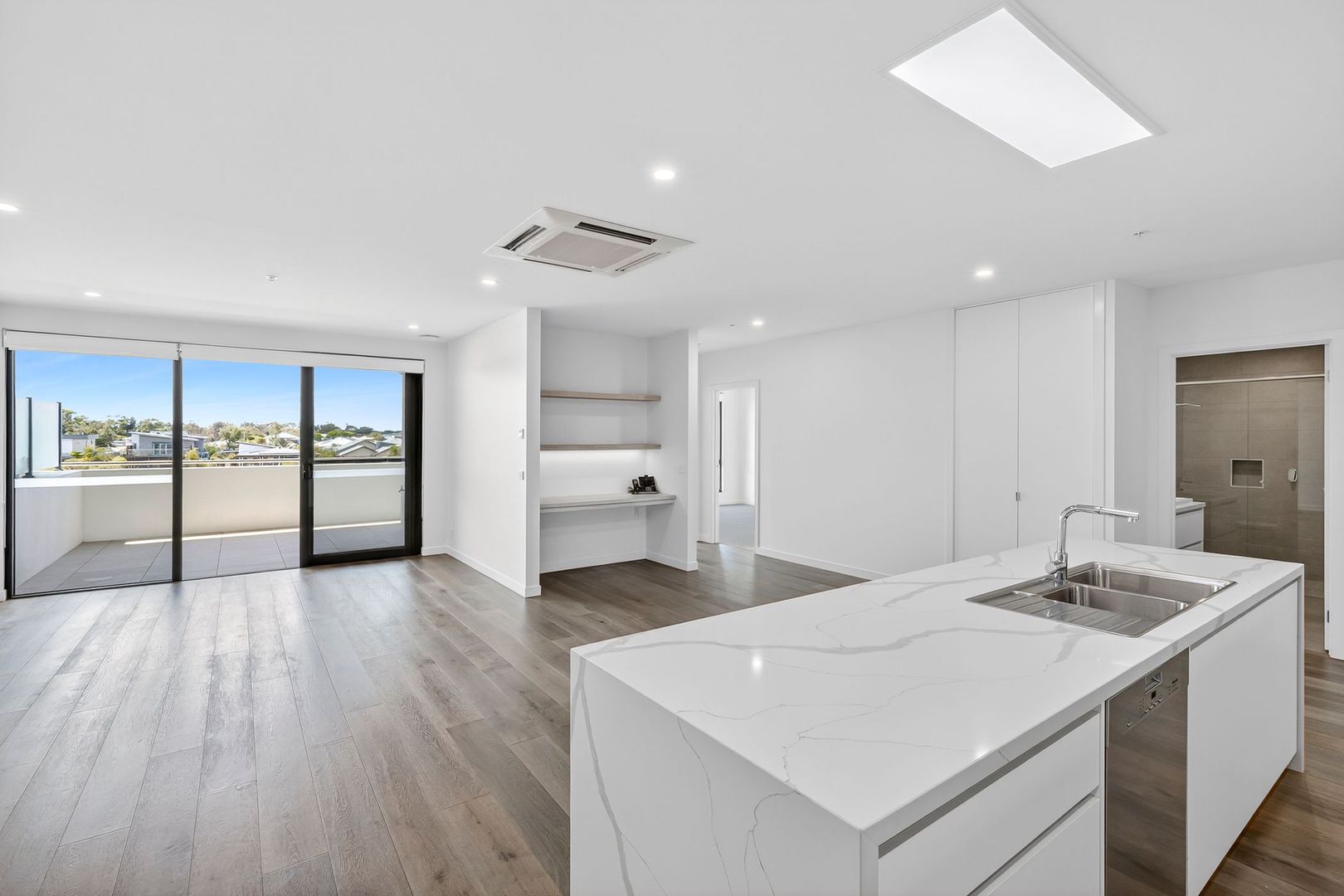 Apartment 4 - 20 Airlie Avenue