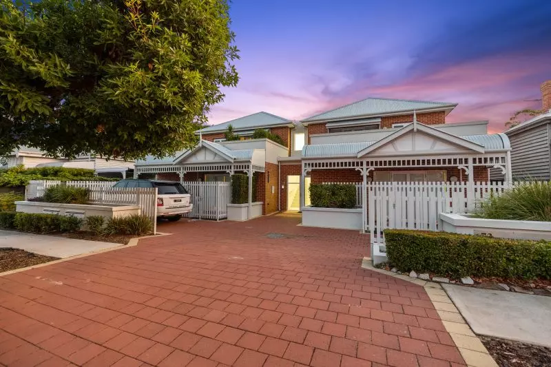 Luxury Federation Residence