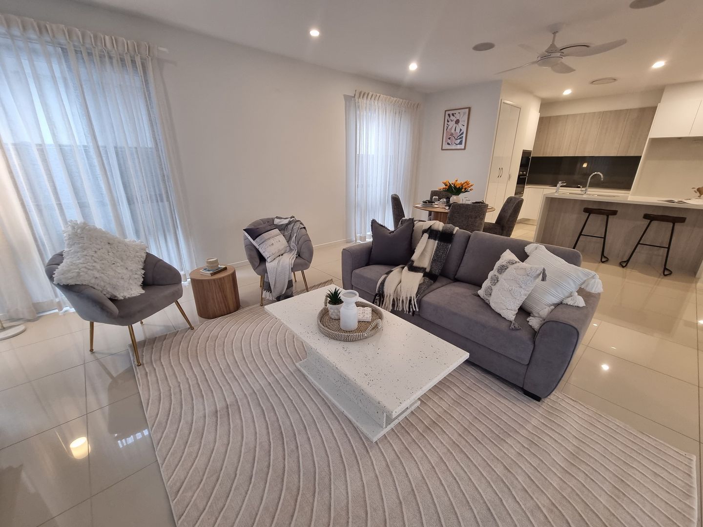 Where the Living is Easy… V109 Living Gems