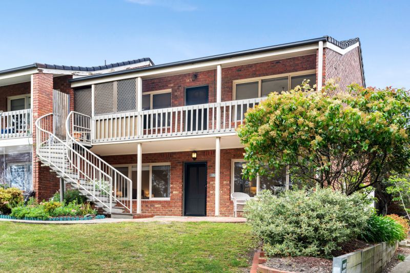 DEPOSIT TAKEN - Bright & light-filled ground floor unit, facing peaceful Tanti Creek Reserve