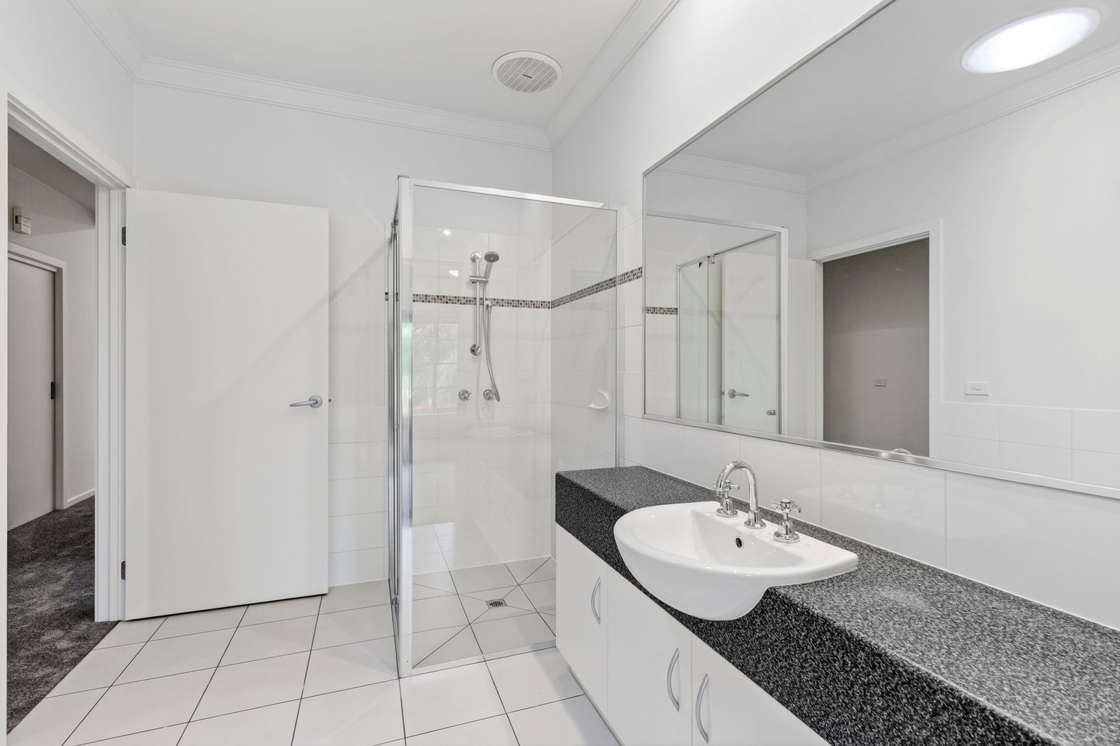 Renovated Two Bedroom Villa with Alfresco near the Bellarine Peninsula