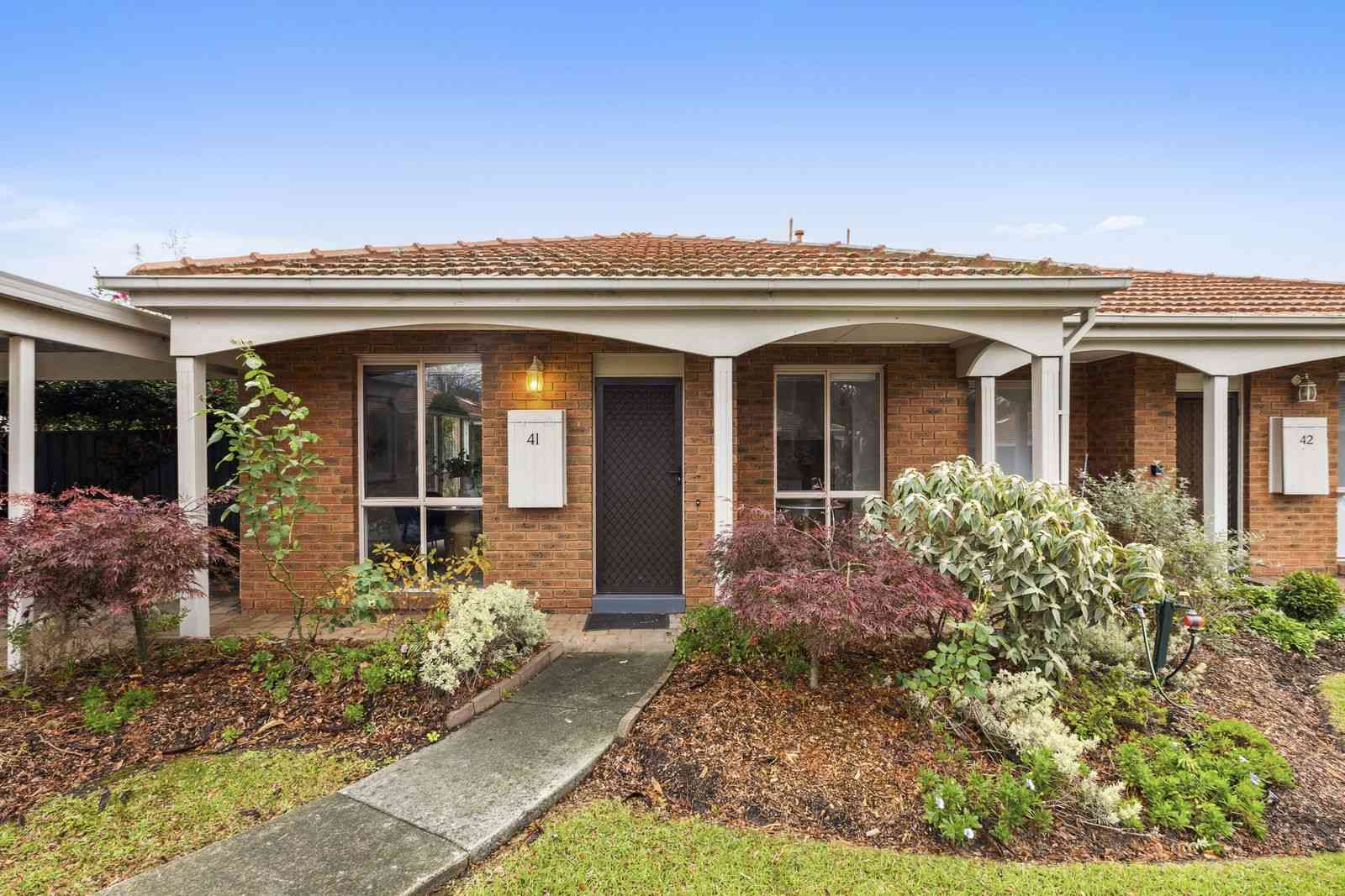 41/100 Station Street Burwood, VIC 3125
