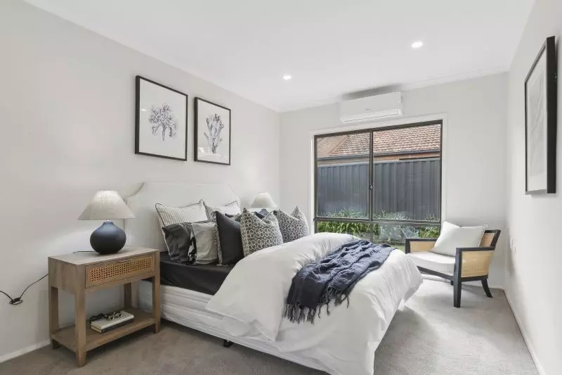 Newly refurbished 2-bed villa with open-plan kitchen