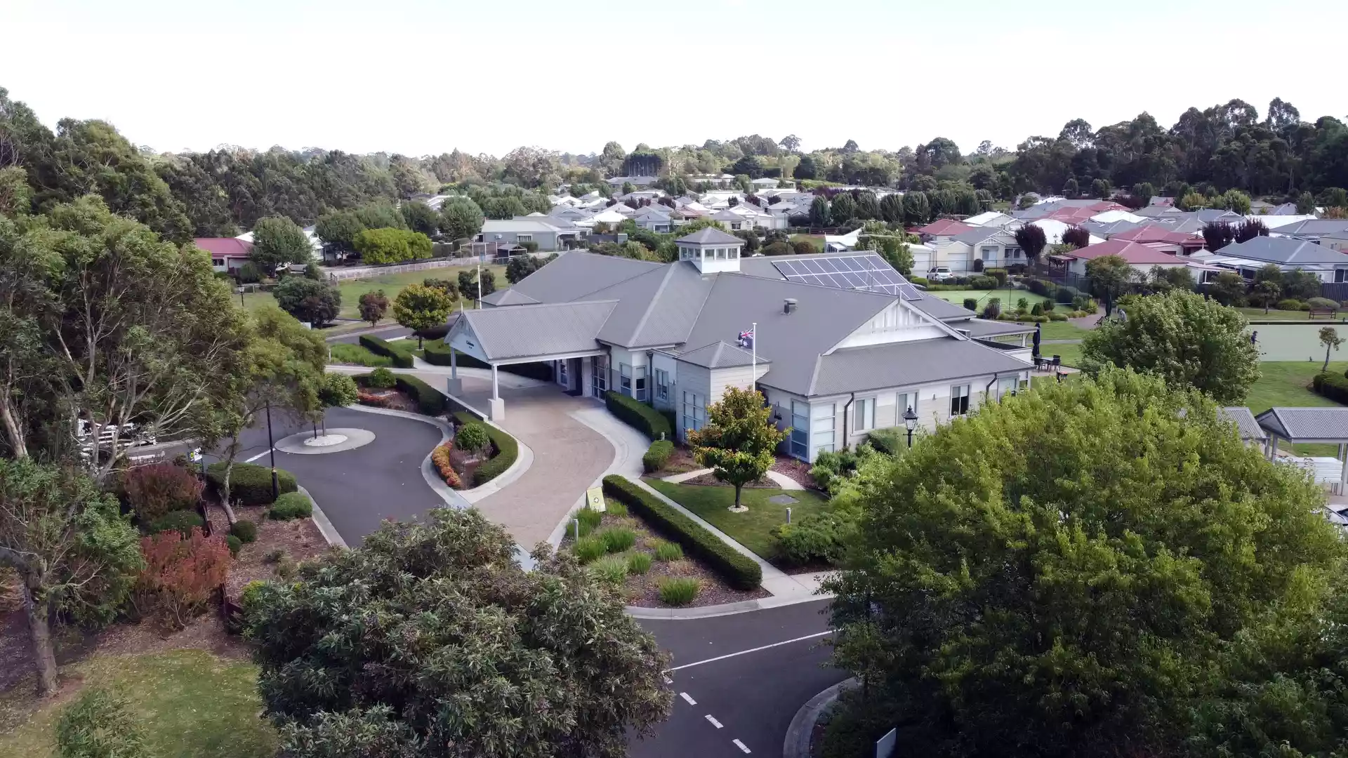 Lifestyle Warragul - Timeless country meets cosmopolitan living.